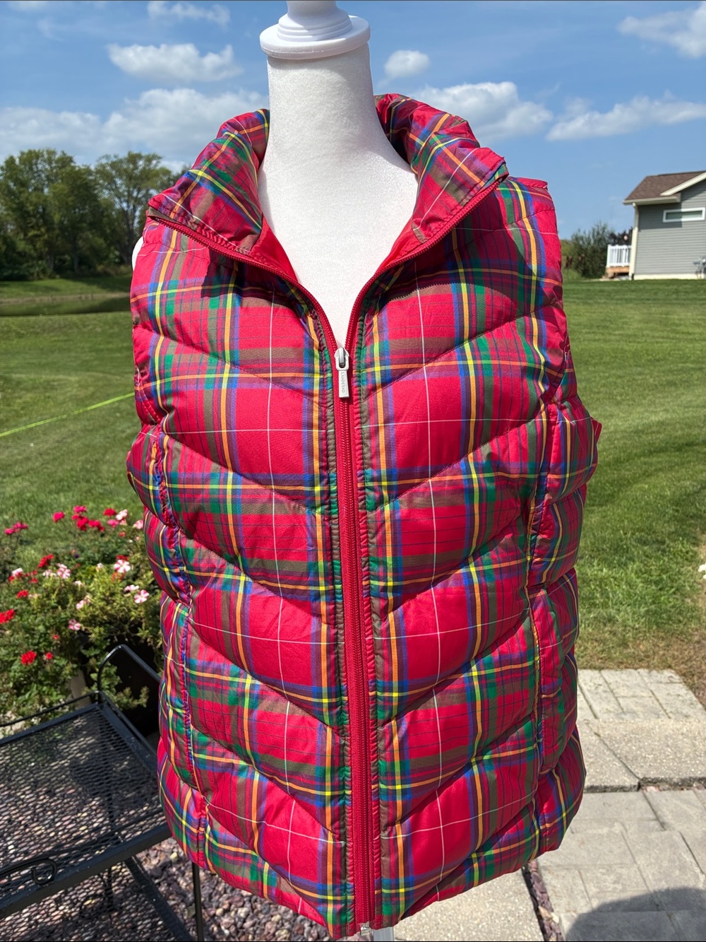 Lands’ End Women’s Red Plaid Puffer Down/Feather Vest M